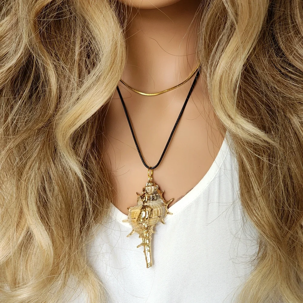 Free People Jewelry Genuine Ocean Shell Gold Boho Hypoallergic Black cord